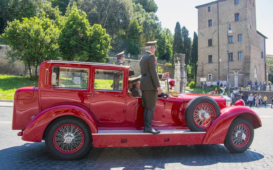 Dinas Damkar Grobogan Bantu Kecelakaan di Kantor Camat